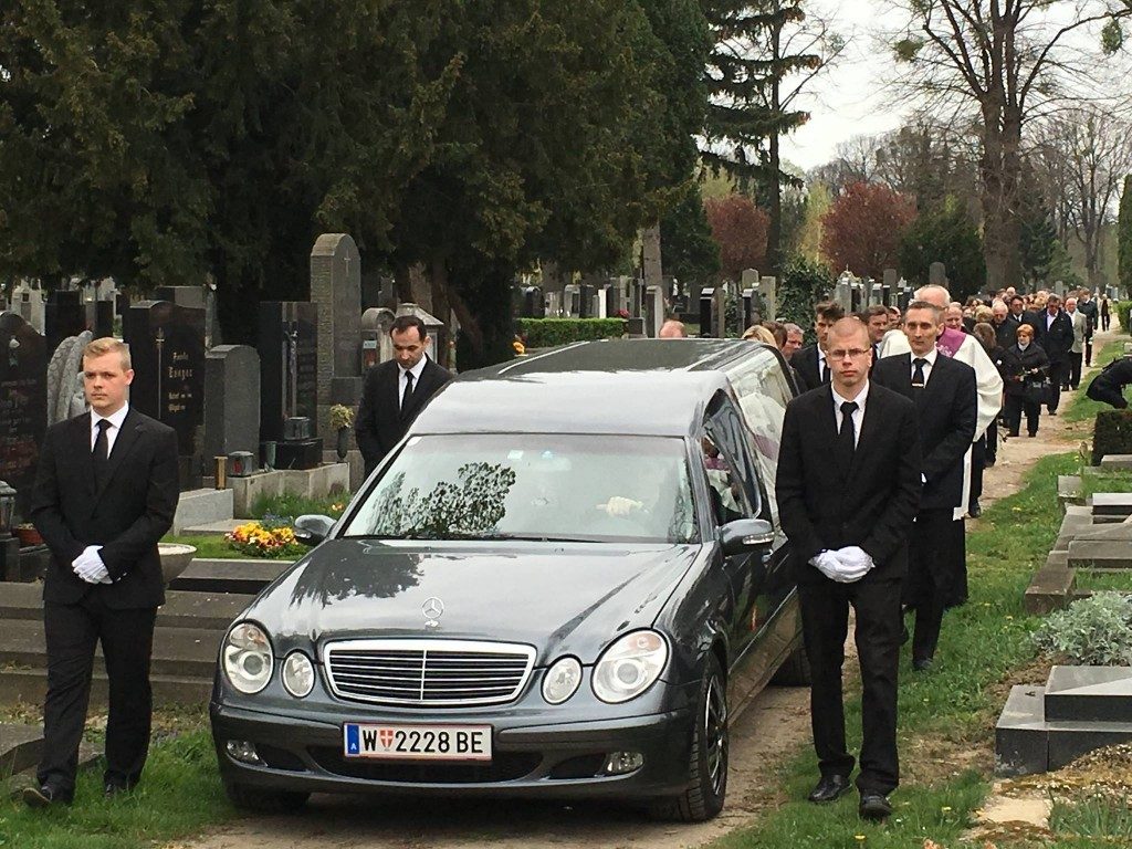 Pogrebno A HIMMEL sa sjedištem u Beču.